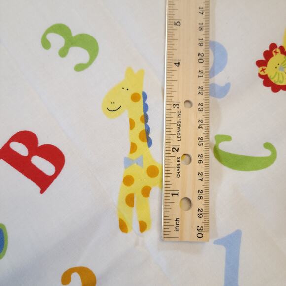 Cotton Fabric ABC 123 Animal Print 28x43 Nursery Quilting Cut Unbranded Kidcore - Picture 5 of 13